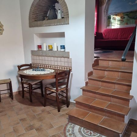 Casa Vacanze Nives トゥスカーニア エクステリア 写真