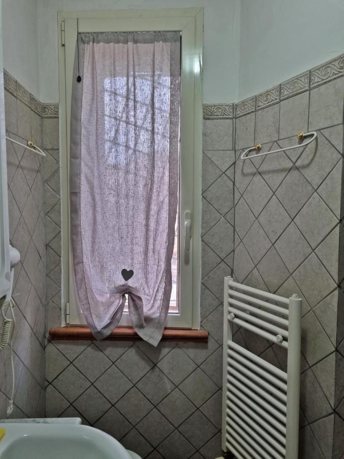 Casa Vacanze Nives トゥスカーニア エクステリア 写真