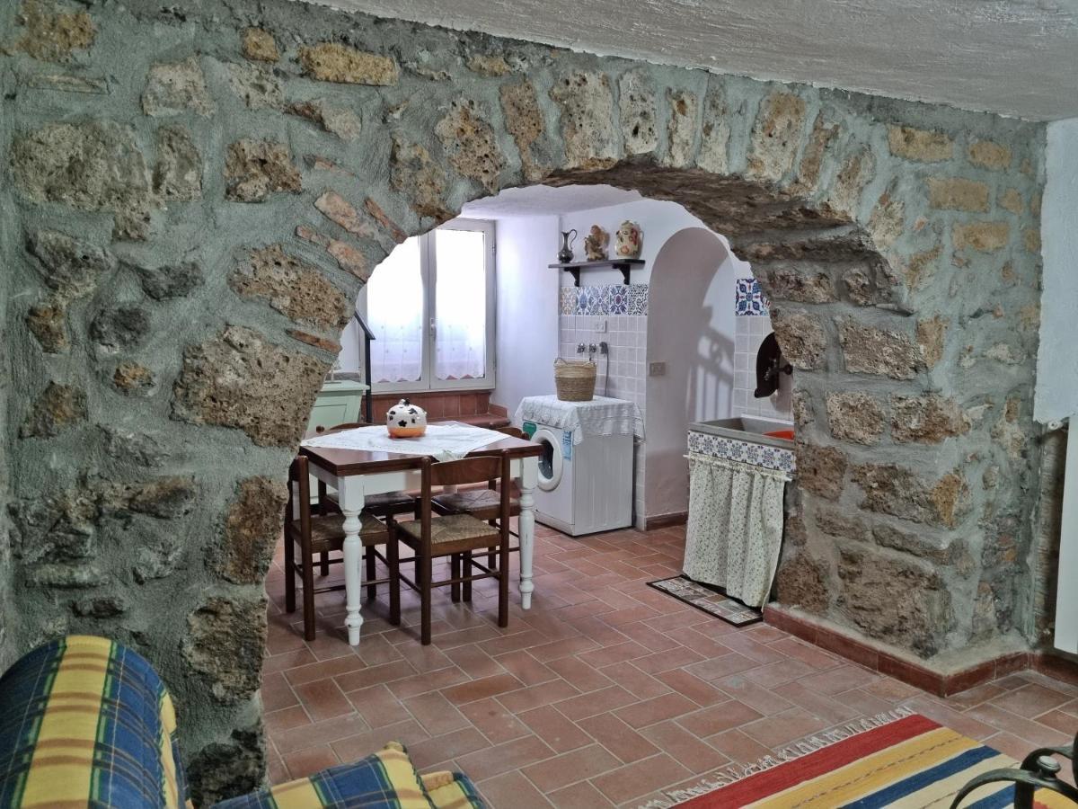 Casa Vacanze Nives トゥスカーニア エクステリア 写真