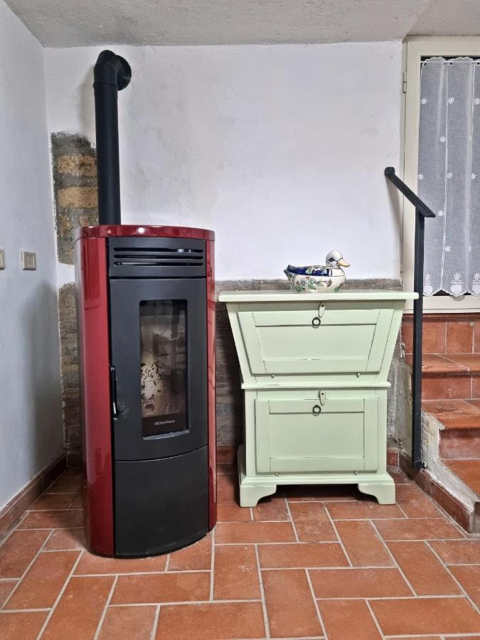 Casa Vacanze Nives トゥスカーニア エクステリア 写真