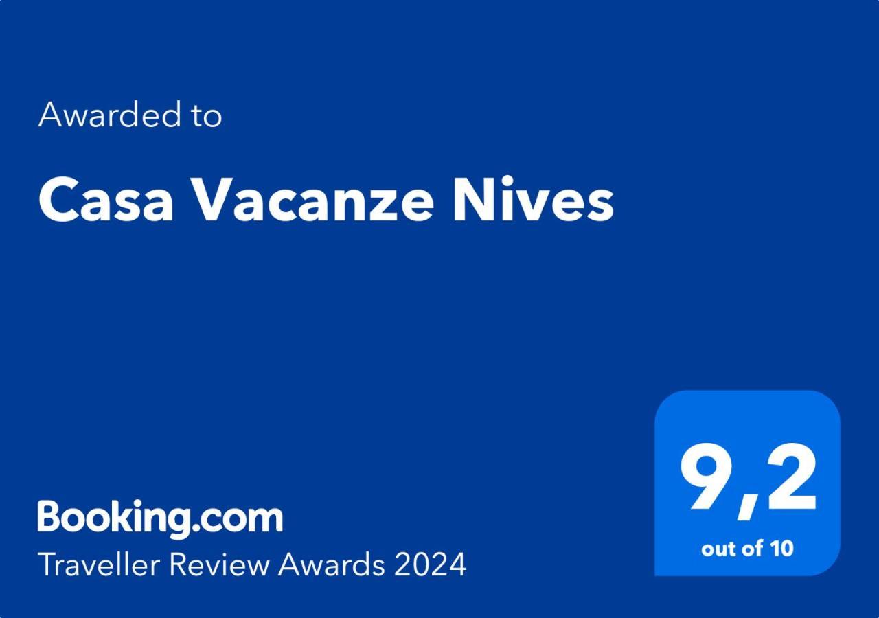 Casa Vacanze Nives トゥスカーニア エクステリア 写真